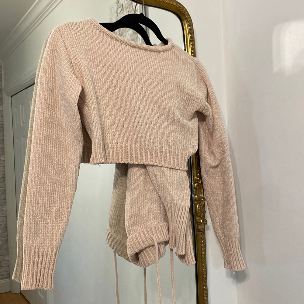 Chenille cropped sweater and joggers